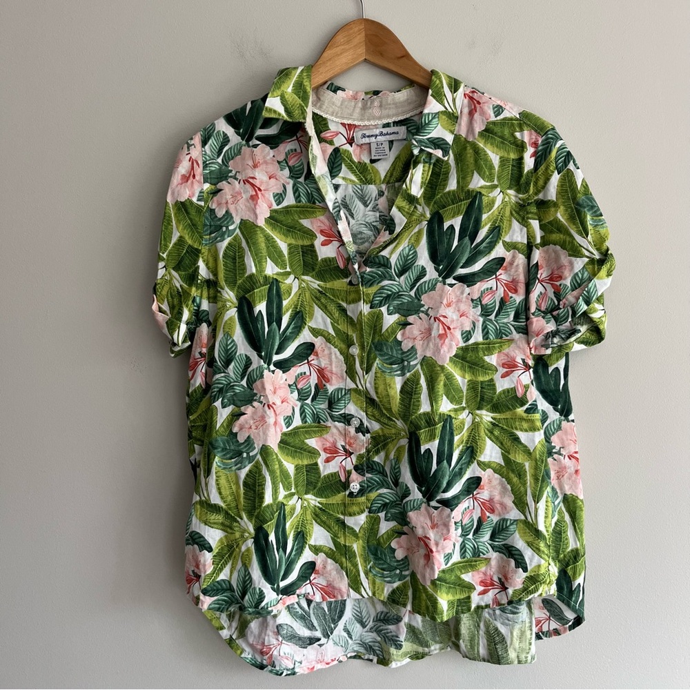 Tommy Bahama Women’s Tropical Green and Pink Button Down Shirt Small